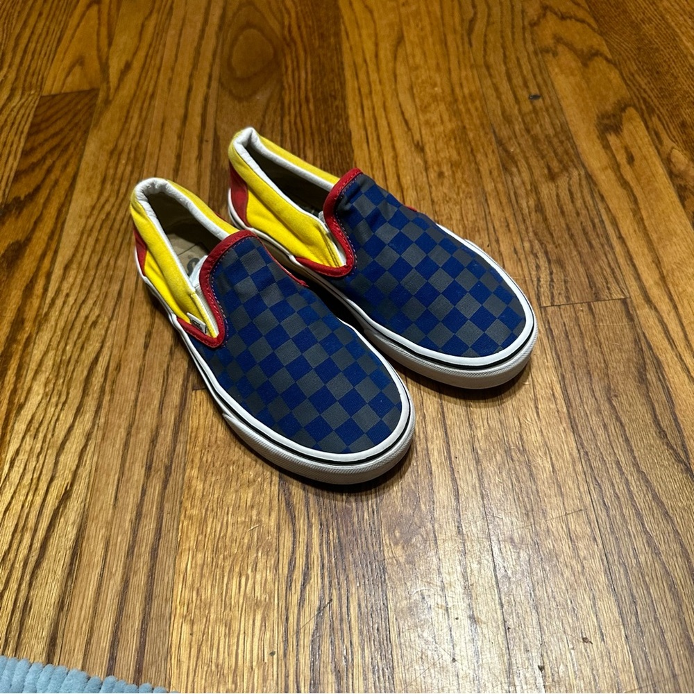Vans sneakers size 7